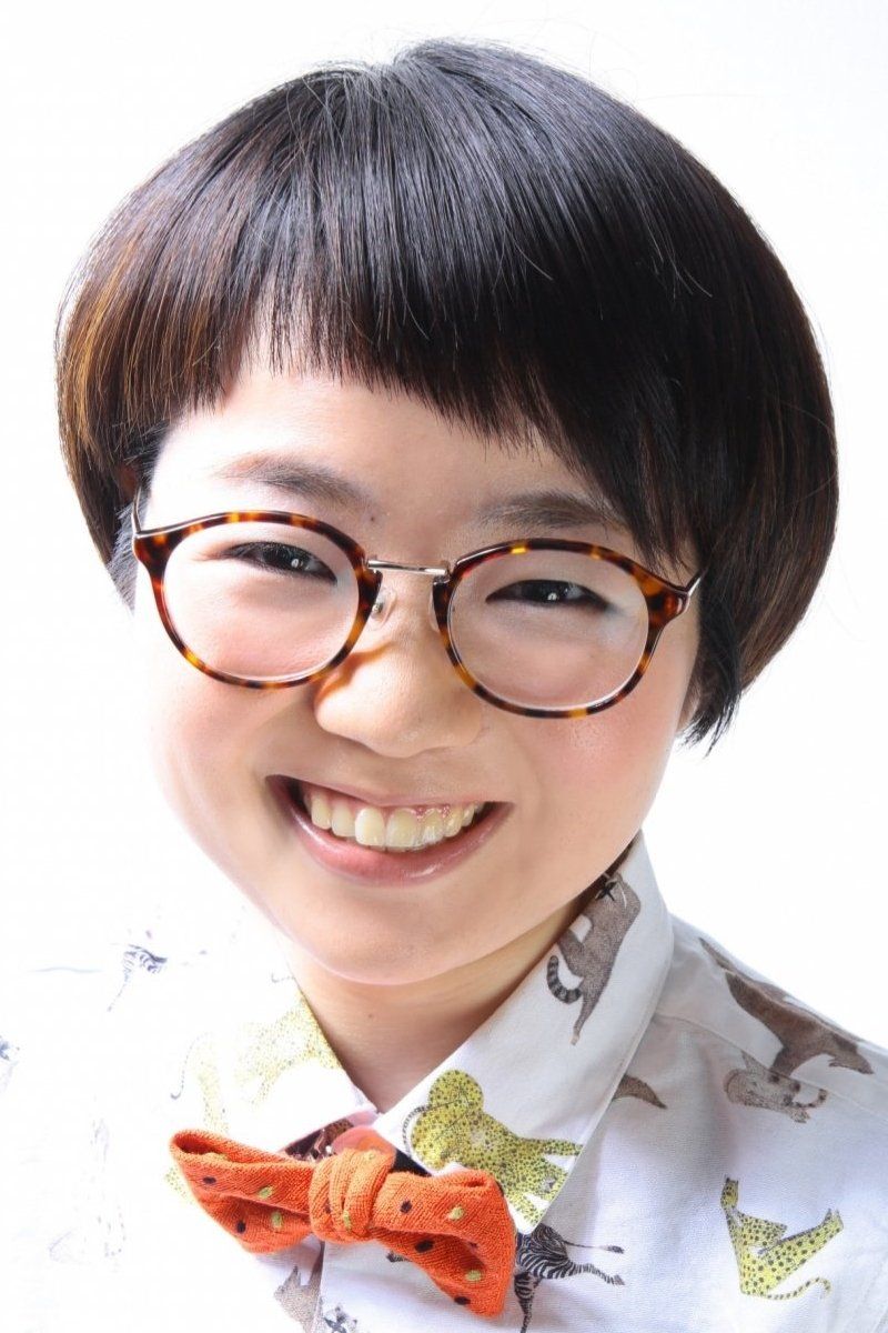 Rie Hikisaka – Foto