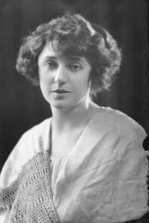 Auriol Lee – Foto