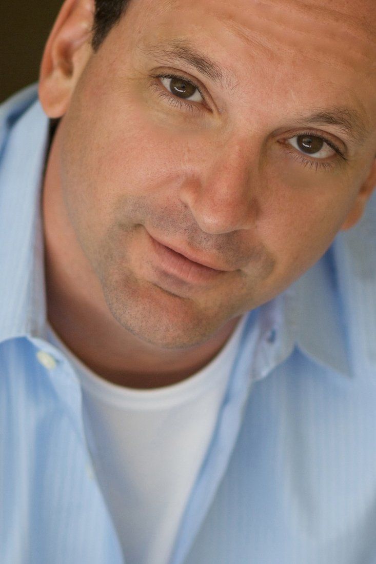 Robert Bella – Foto