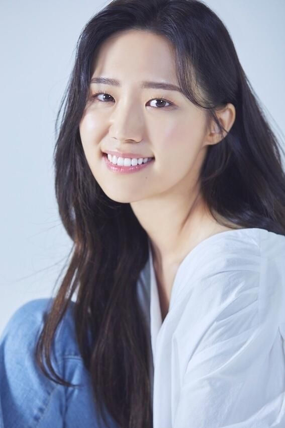 Park Ye-ni – Foto