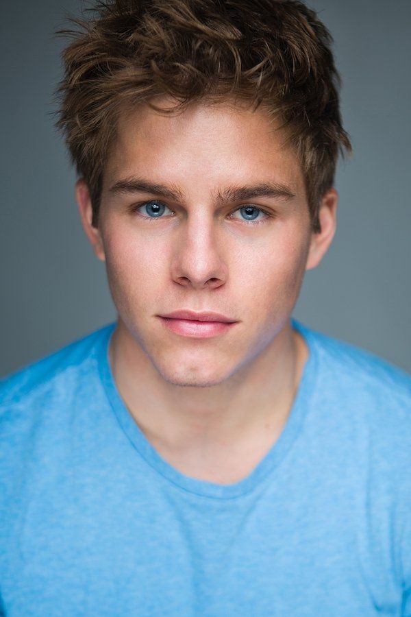 Jake Manley – Foto