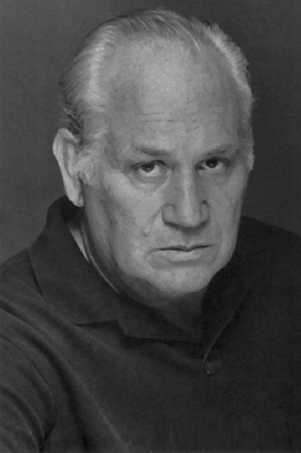 Claude Earl Jones – Foto