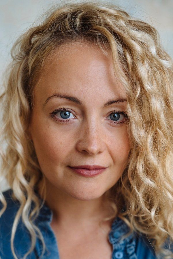 Victoria Elliott – Foto
