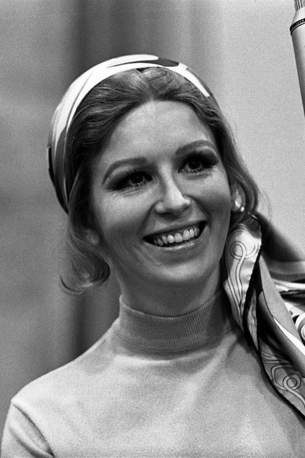 Virginia Vestoff – Foto