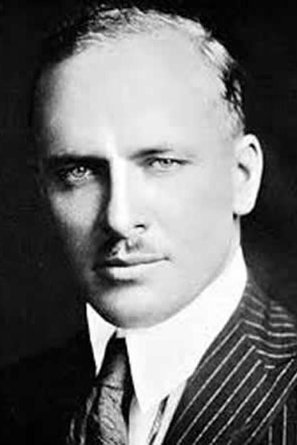 John G. Blystone – Foto