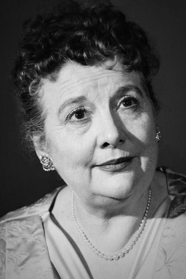 Madge Blake – Foto