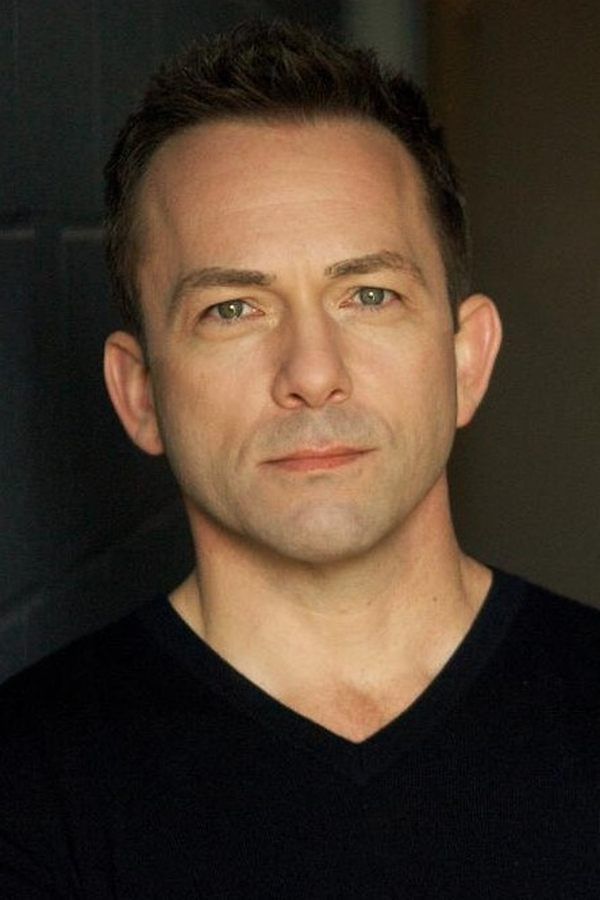 Matthew Bennett – Foto