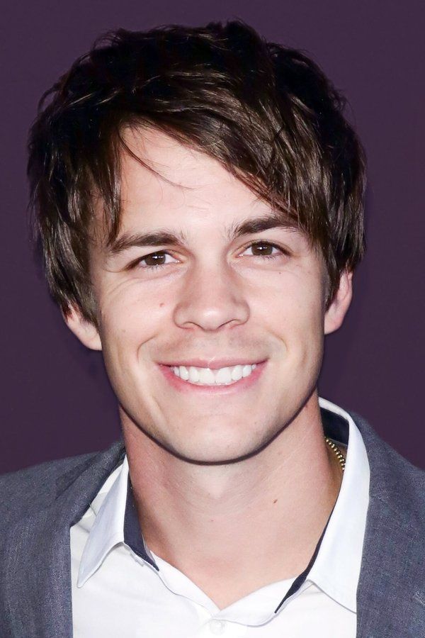 Johnny Simmons – Foto