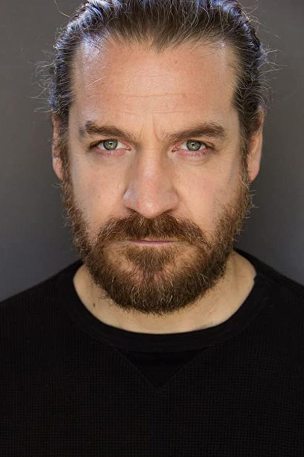 Adam Johnson – Foto