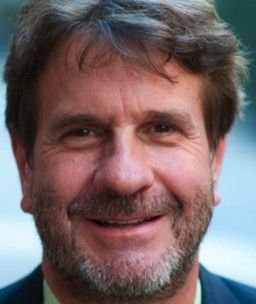 Llewellyn Wells – Foto