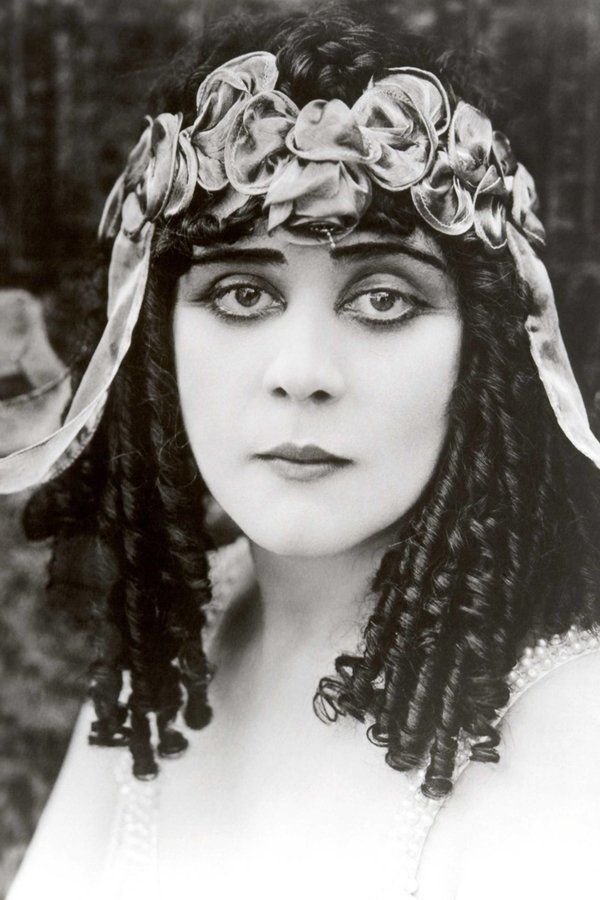 Theda Bara – Foto