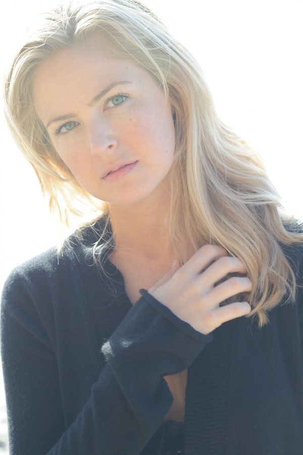 Keri Lynn Pratt – Foto