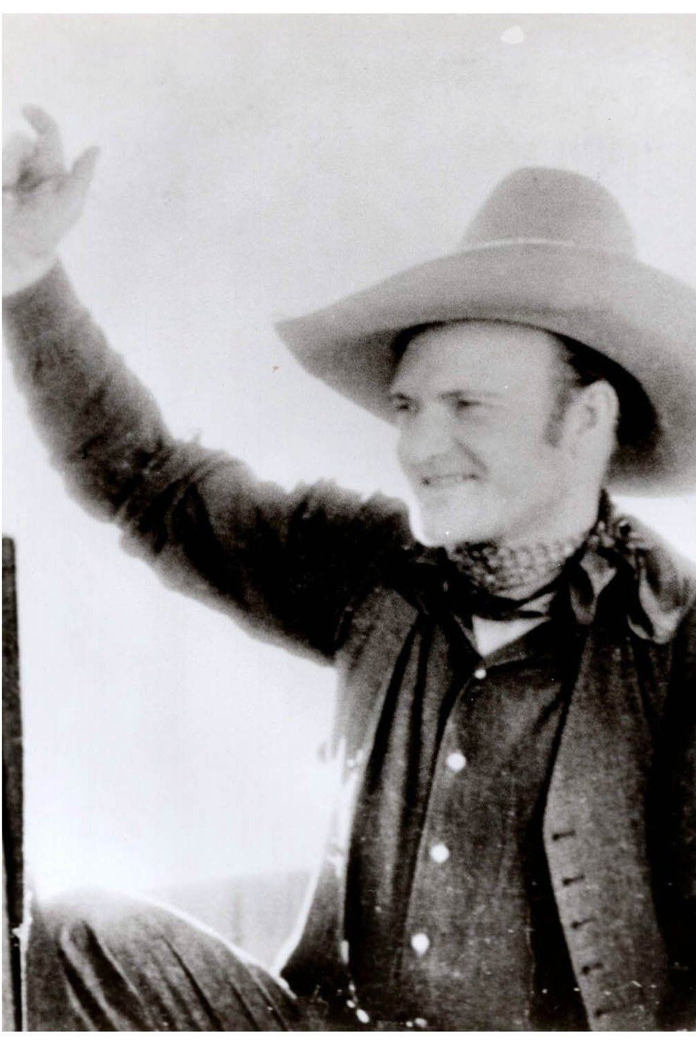 Victor Adamson – Foto
