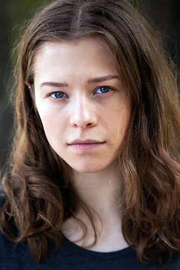 Emma D'Arcy – Foto