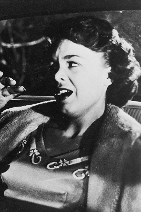 Mona McKinnon – Foto
