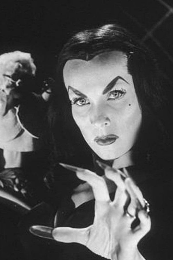 Maila Nurmi – Foto