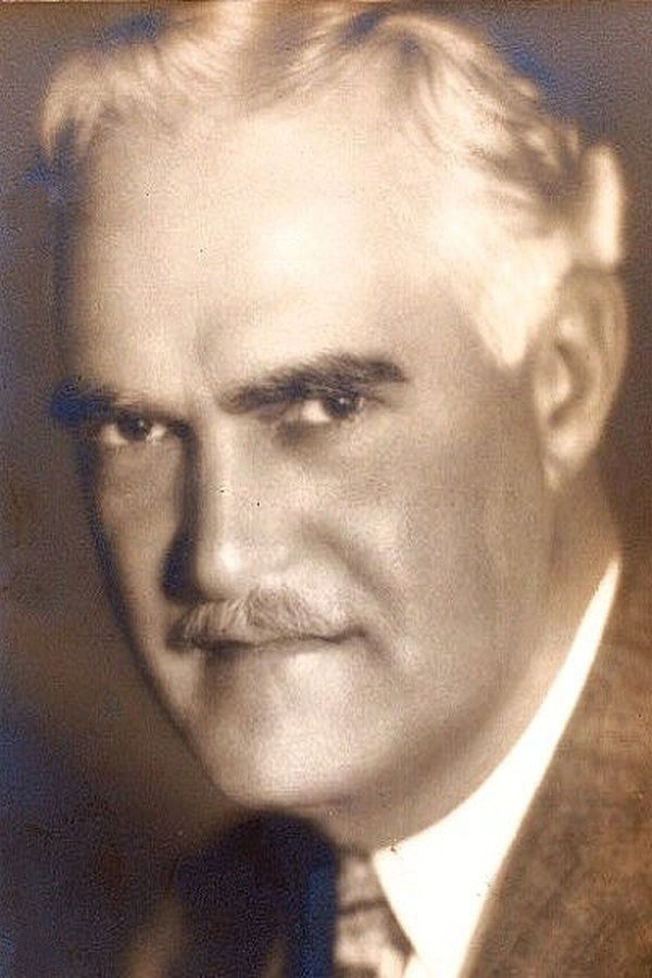 Joseph W. Girard – Foto