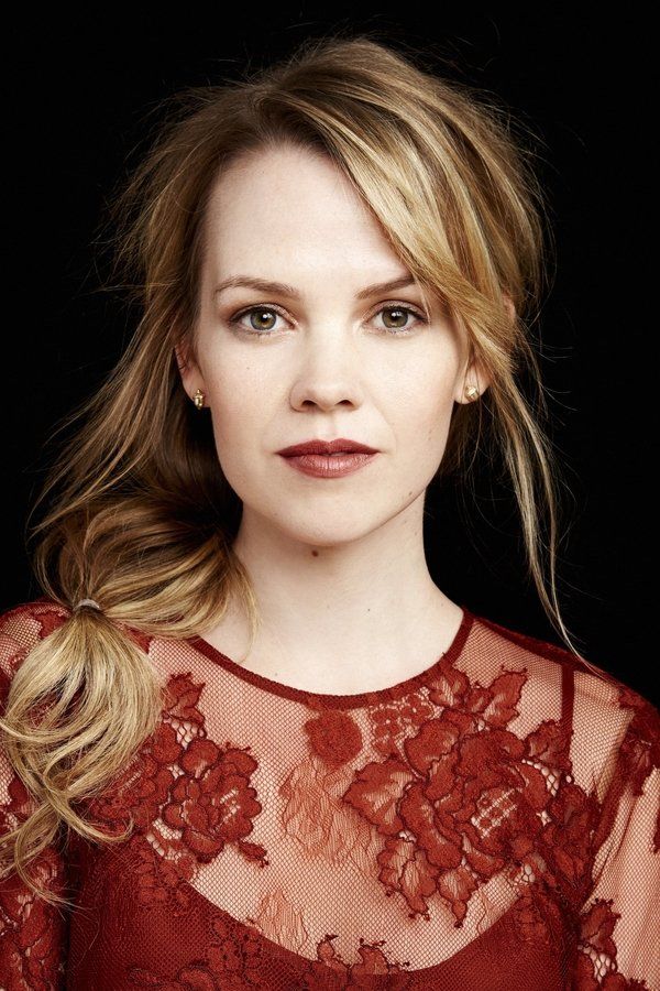 Abbie Cobb – Foto