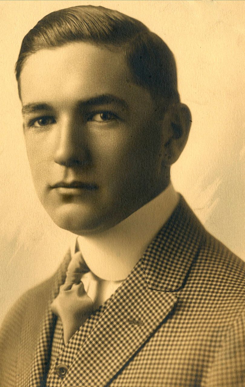 John W. Considine Jr – Foto