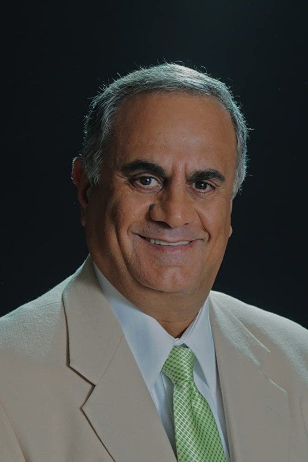 Marshall Manesh – Foto
