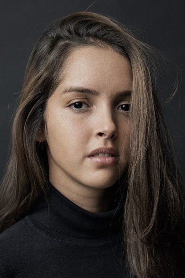 Lyna Khoudri – Foto