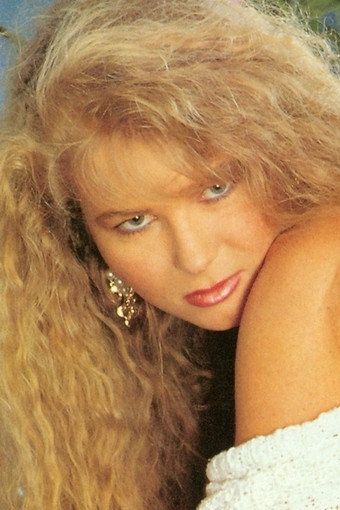 Sunny McKay – Foto