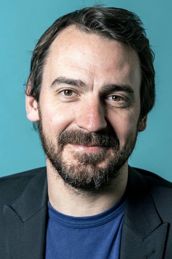 Ewen Leslie – Foto