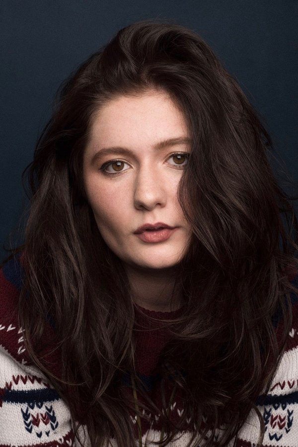 Emma Kenney – Foto