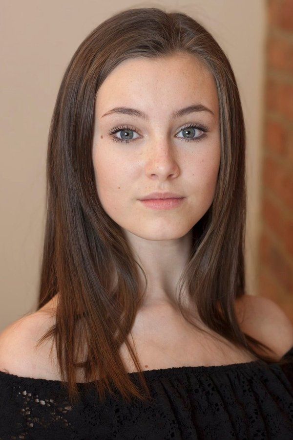 Amelia Crouch – Foto