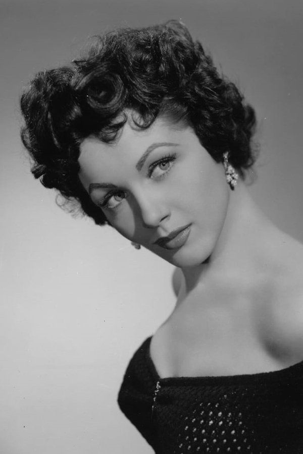 Kathleen Case – Foto