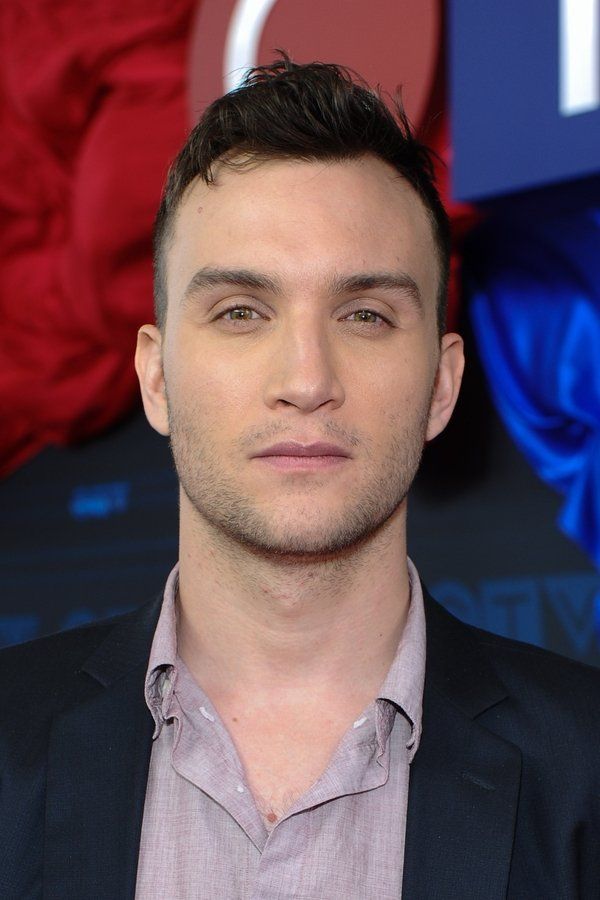 Ari Millen – Foto