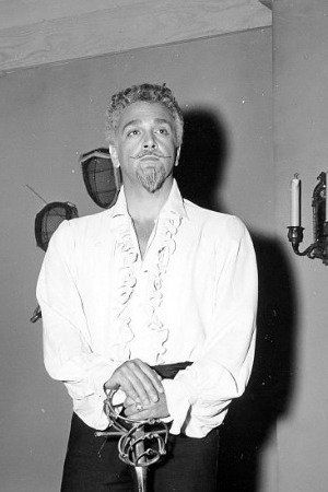 Richard Avonde – Foto