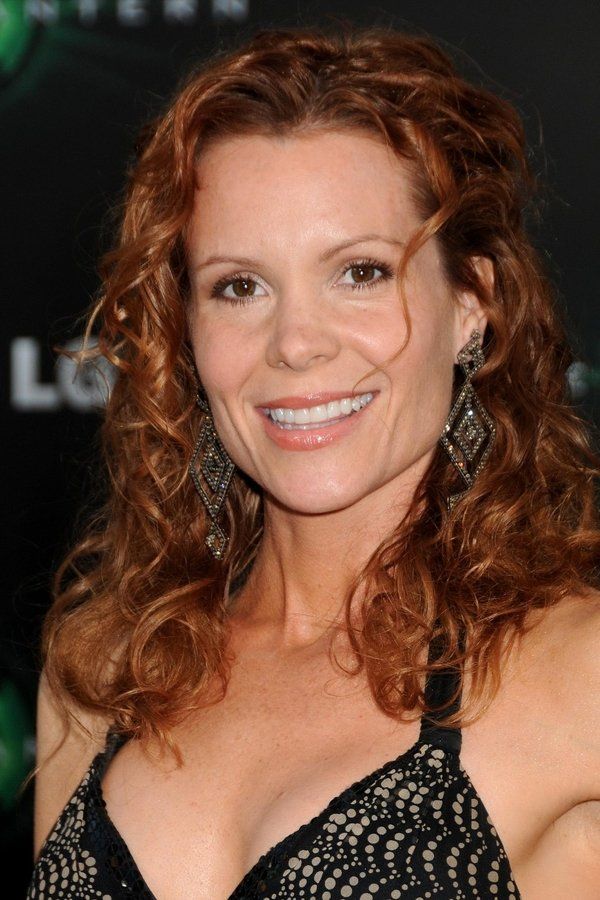 Robyn Lively – Foto