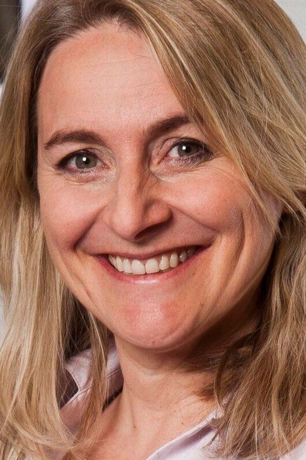 Emma Kennedy – Foto