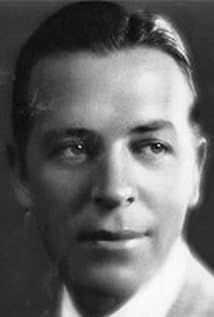 John Monk Saunders – Foto