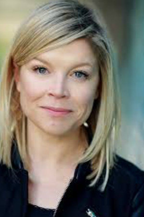 Emma Pike – Foto