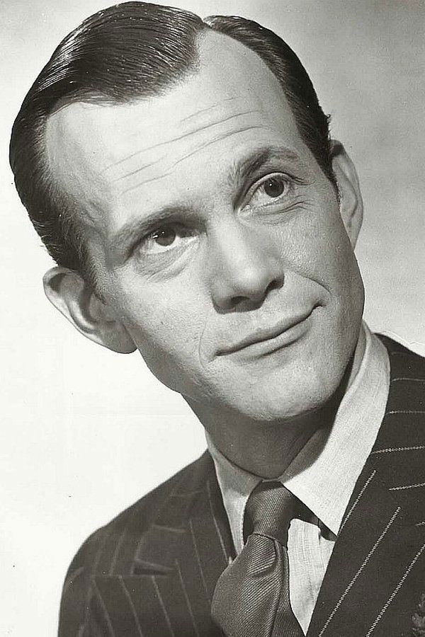 Daniel Massey – Foto