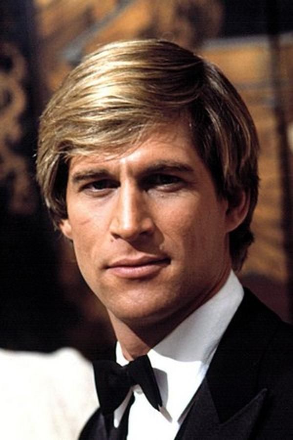 Simon MacCorkindale – Foto