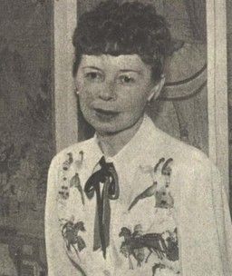 Dorothy Yost – Foto