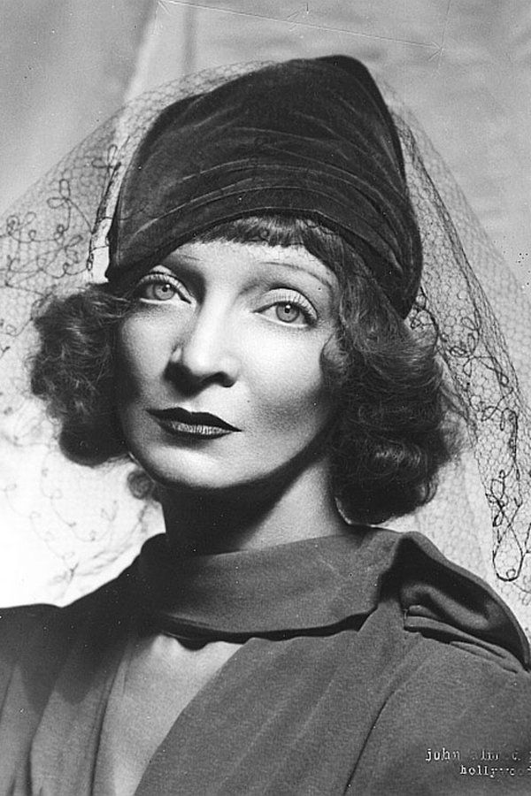 Estelle Winwood – Foto