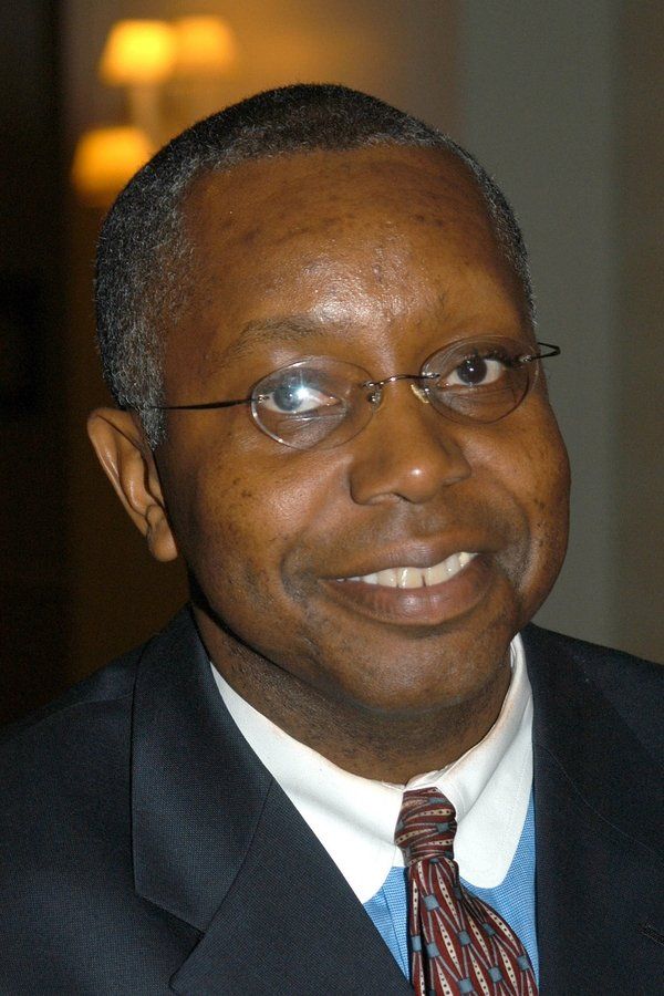 Willard E. Pugh – Foto