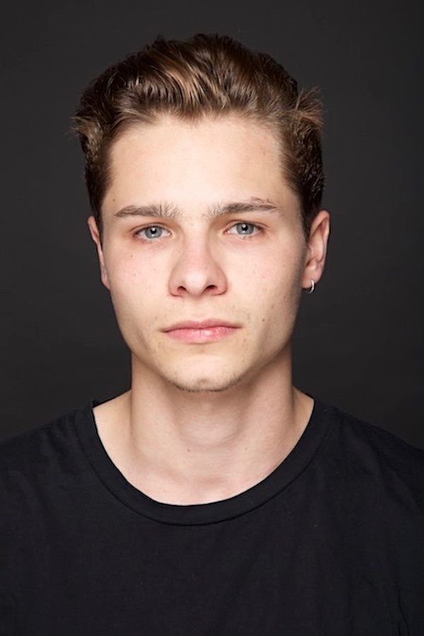 Toby Wallace – Foto