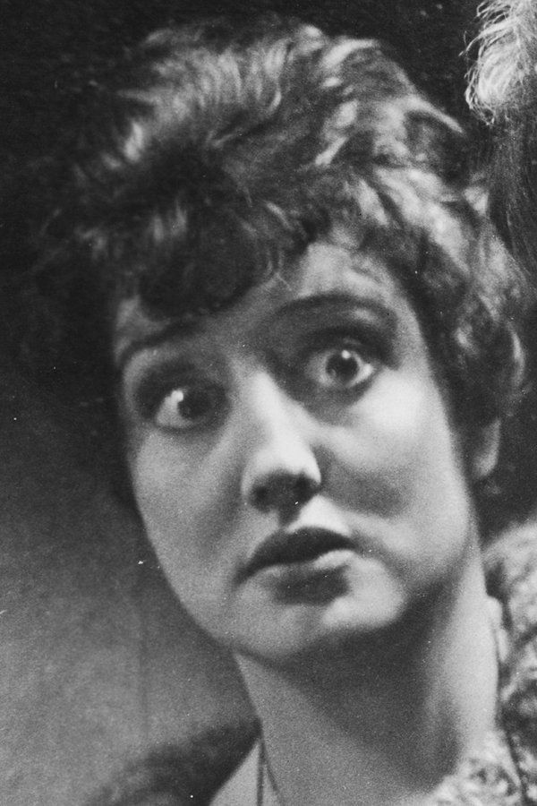 Anna Quayle – Foto