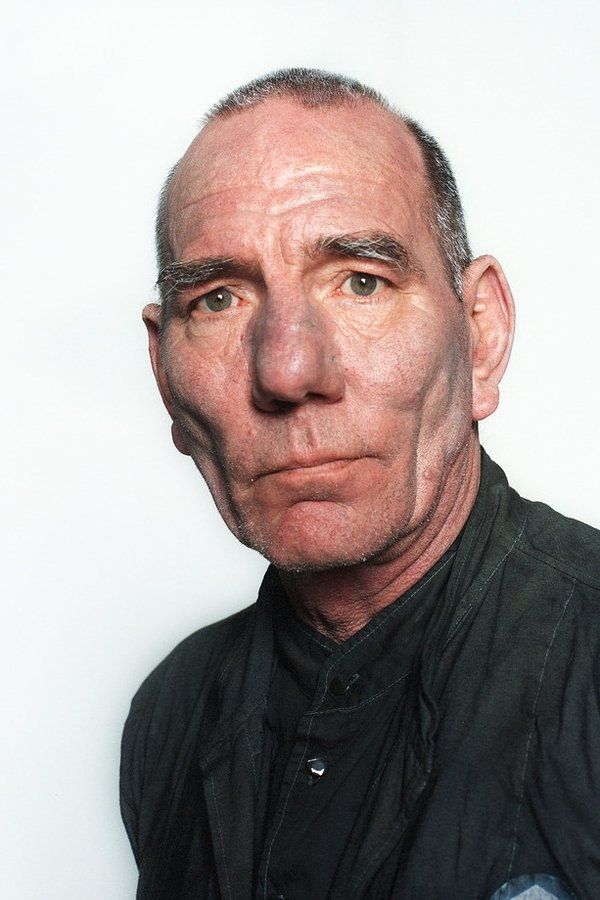 Pete Postlethwaite – Foto
