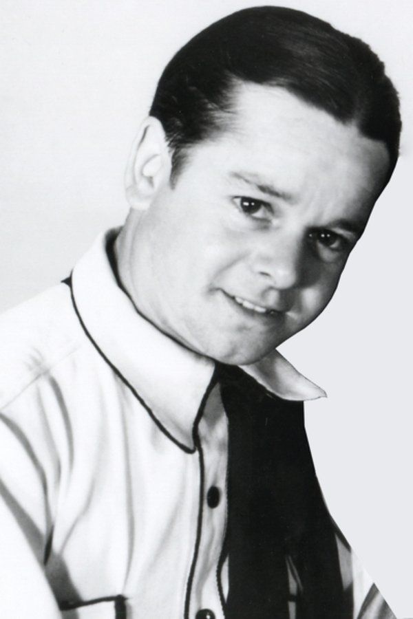 Billy Curtis – Foto