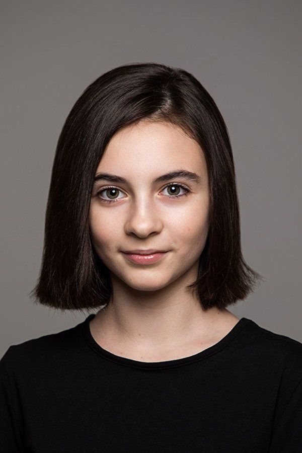 Lara McDonnell – Foto
