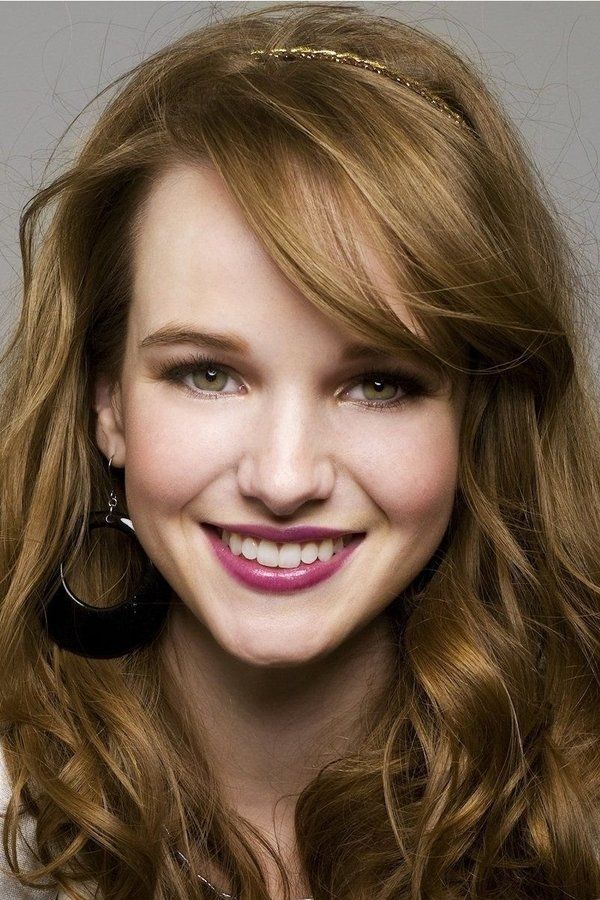Kay Panabaker – Foto