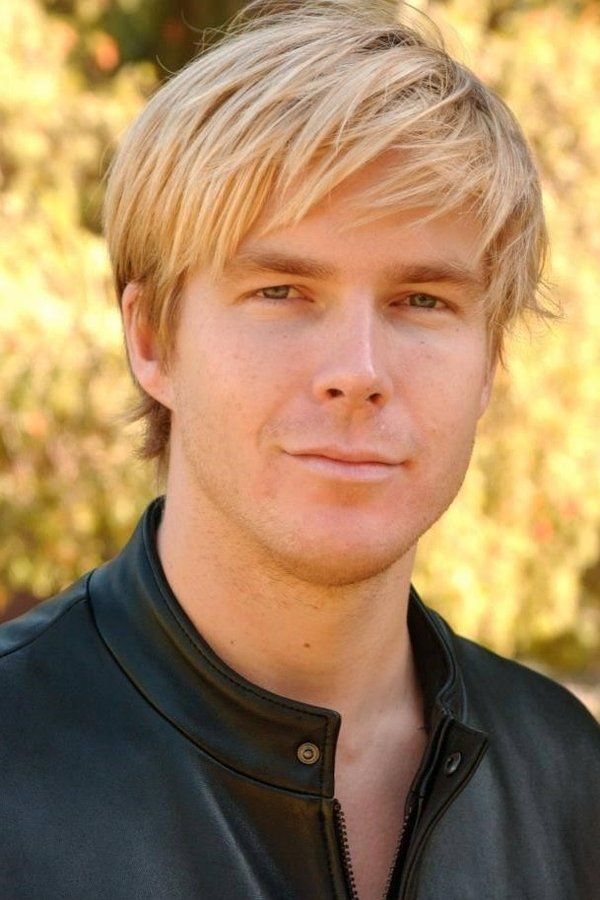 Adam Robitel – Foto