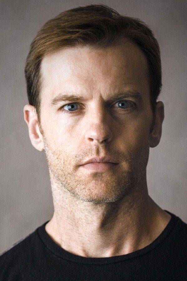 Trevor St. John – Foto