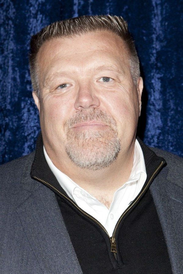 Joel McKinnon Miller – Foto